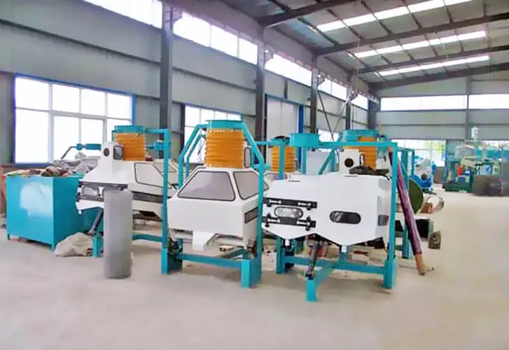 Walnut shelling machine